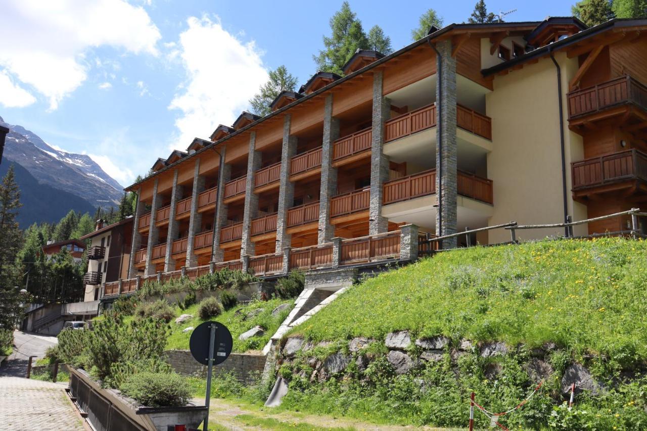 Residence Regina Delle Alpi Santa Caterina Valfurva Εξωτερικό φωτογραφία
